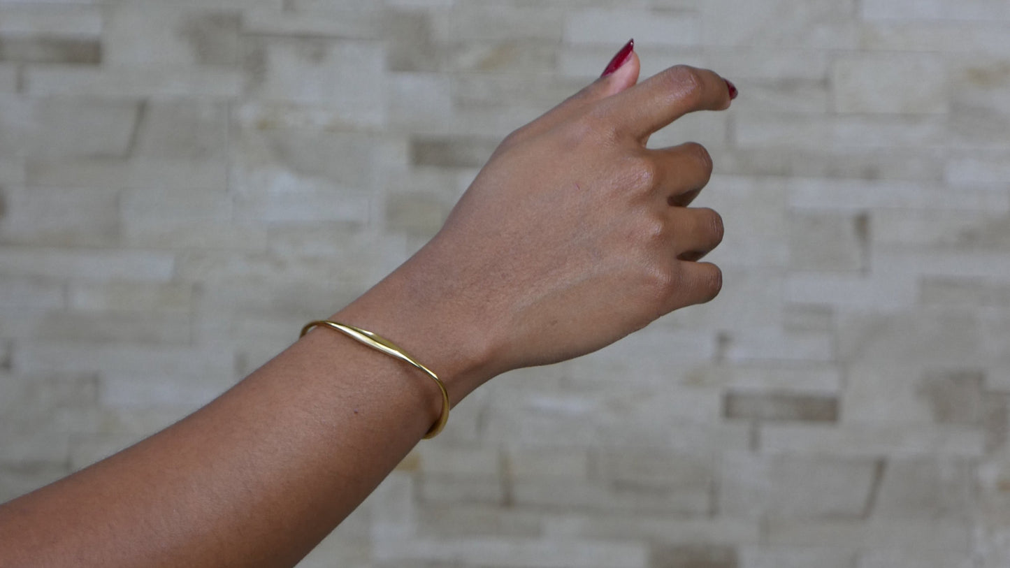 PWOMÈS Cuff Bracelet